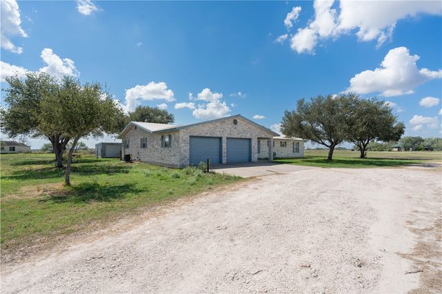 1244 County Road 336, Alice, TX 78332