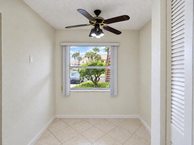 7915 WILLOW SPRING 1218, Lake Worth, FL 33467