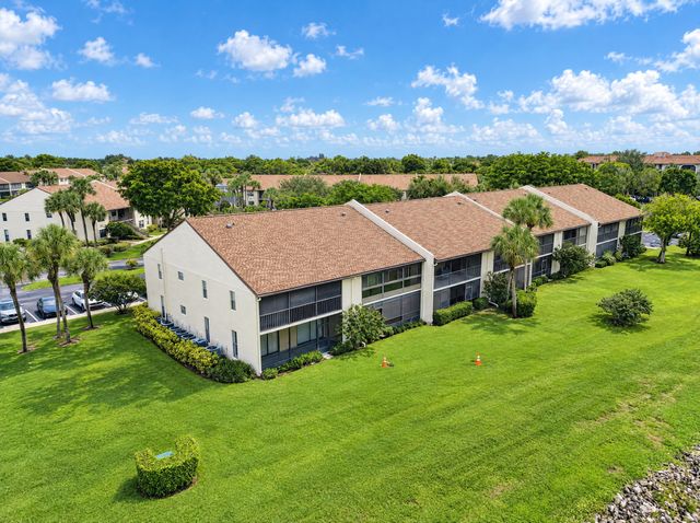 7915 WILLOW SPRING 1218, Lake Worth, FL 33467