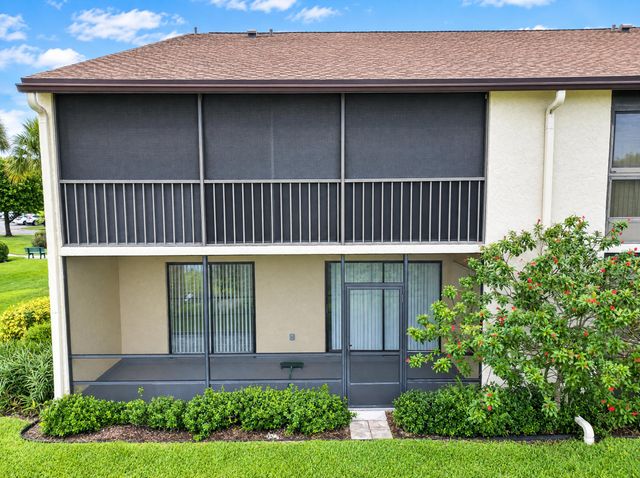 7915 WILLOW SPRING 1218, Lake Worth, FL 33467