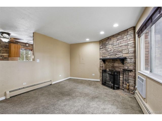 2190 S Holly St 225, Denver, CO 80222