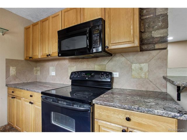 2190 S Holly St 225, Denver, CO 80222