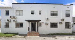 850 NW 2nd St 4, Miami, FL 33128