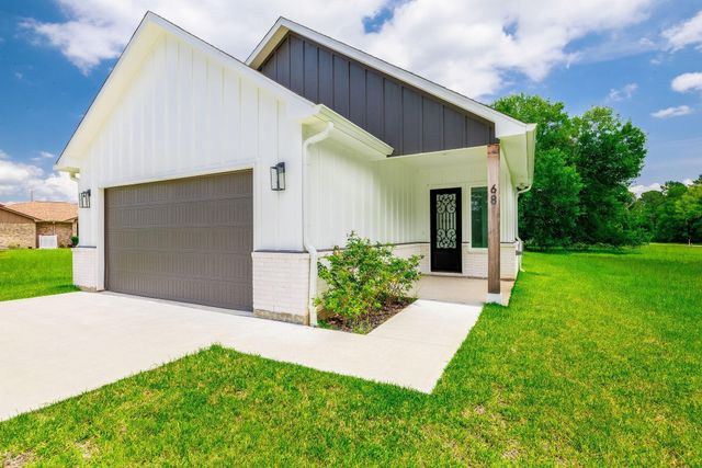 68 Fairway Drive, Trinity, TX 75862