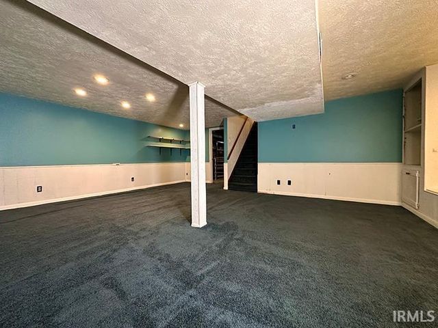52061 Carriage Hills Drive, South Bend, IN 46635