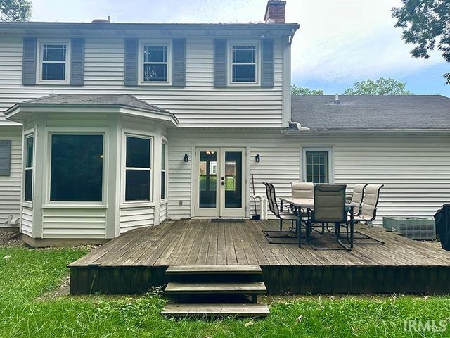 52061 Carriage Hills Drive, South Bend, IN 46635