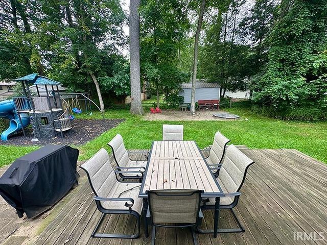 52061 Carriage Hills Drive, South Bend, IN 46635