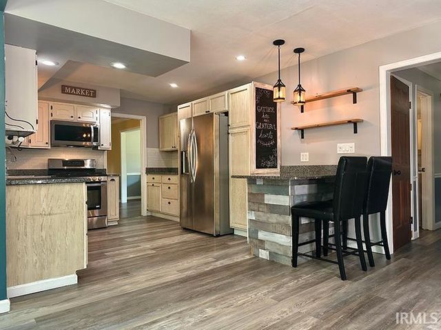 52061 Carriage Hills Drive, South Bend, IN 46635