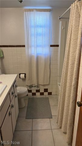 3200 Snow Road, Parma, OH 44134