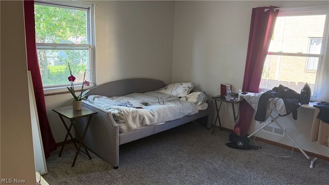 3200 Snow Road, Parma, OH 44134