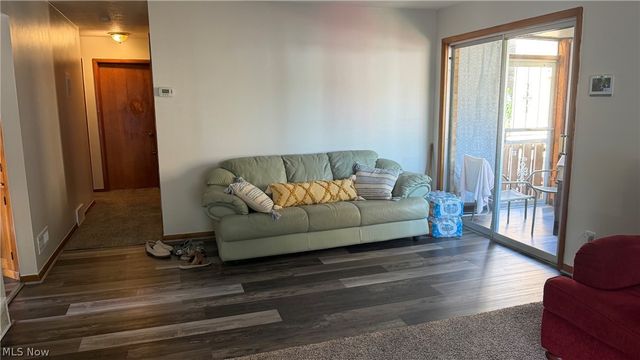 3200 Snow Road, Parma, OH 44134