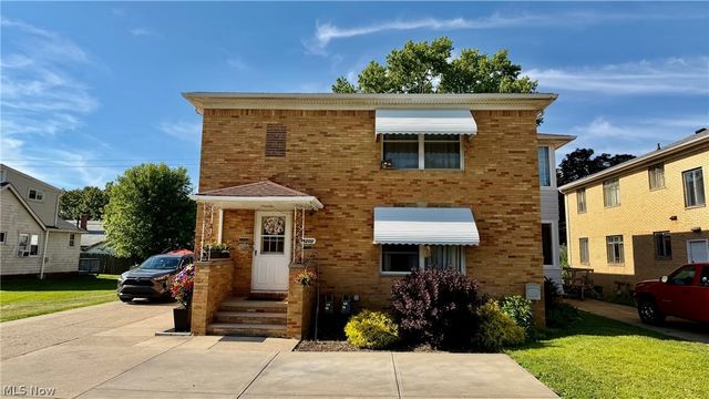 3200 Snow Road, Parma, OH 44134