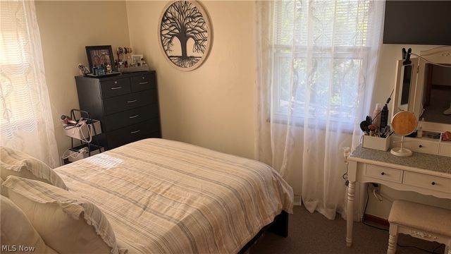 3200 Snow Road, Parma, OH 44134