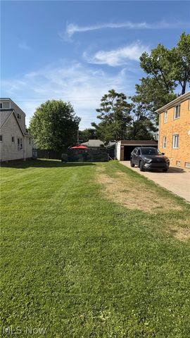 3200 Snow Road, Parma, OH 44134