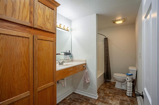 2704 62nd Street, Port Arthur, TX 77640