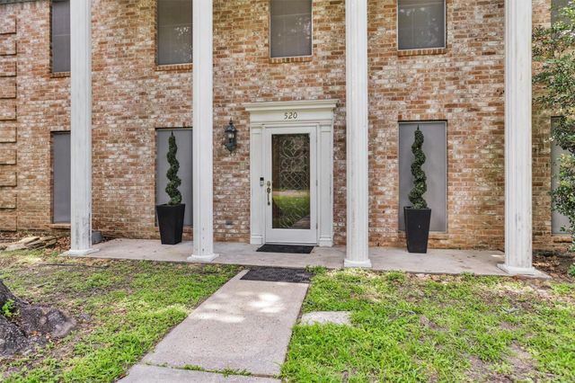 520 Beauregard Drive, Conroe, TX 77302