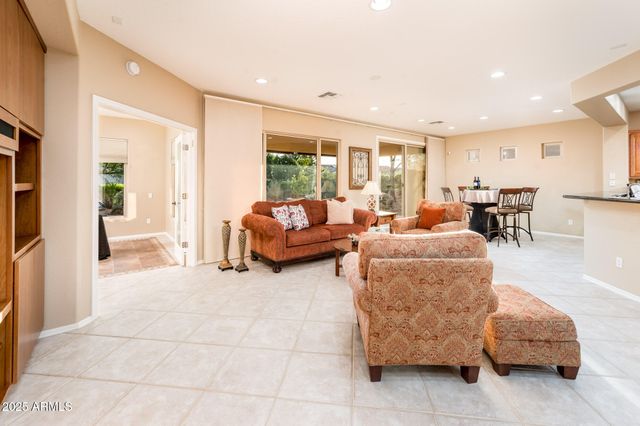 13747 W NOGALES Drive, Sun City West, AZ 85375