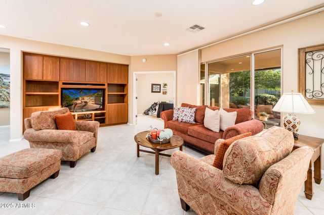 13747 W NOGALES Drive, Sun City West, AZ 85375