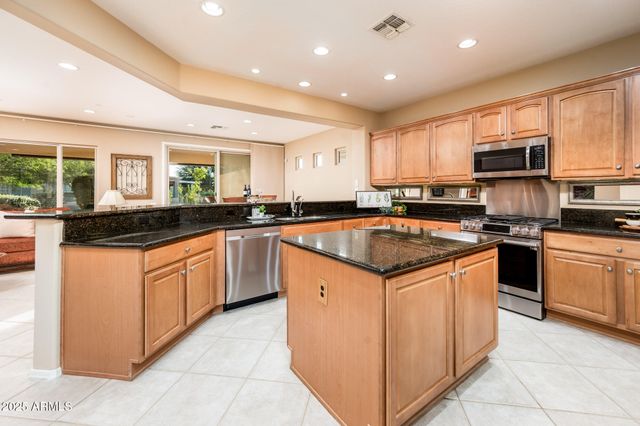 13747 W NOGALES Drive, Sun City West, AZ 85375