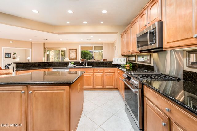 13747 W NOGALES Drive, Sun City West, AZ 85375