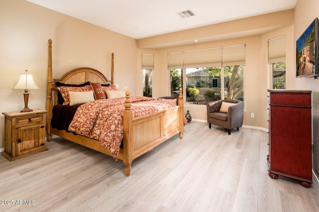 13747 W NOGALES Drive, Sun City West, AZ 85375