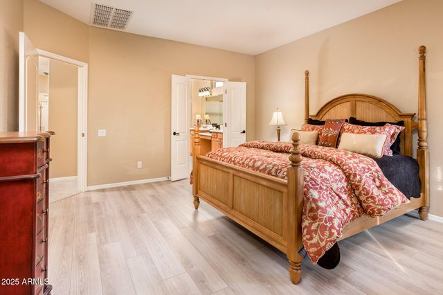 13747 W NOGALES Drive, Sun City West, AZ 85375