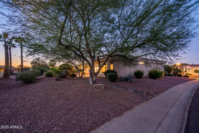 13747 W NOGALES Drive, Sun City West, AZ 85375