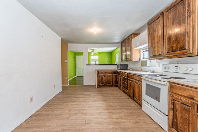 317 Fuller Street, Sulphur Springs, TX 75482