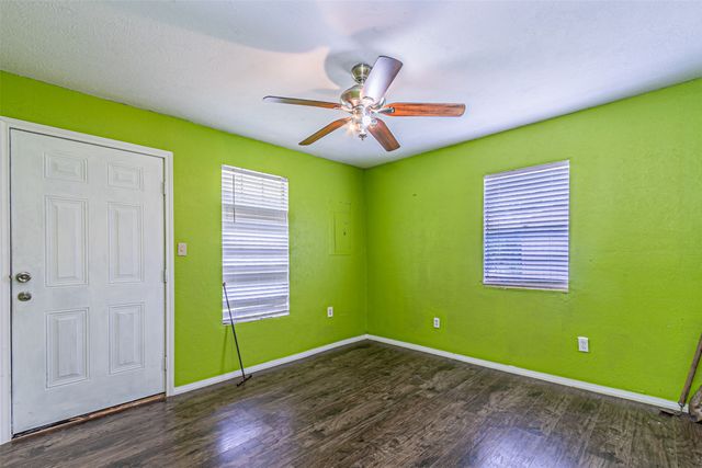 317 Fuller Street, Sulphur Springs, TX 75482