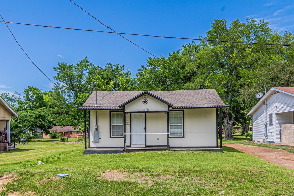 317 Fuller Street, Sulphur Springs, TX 75482