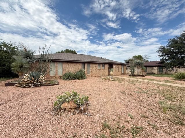 3334 Timber Ridge Drive, San Angelo, TX 76904