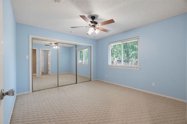 711 Brazos Ave, Rockdale, TX 76567