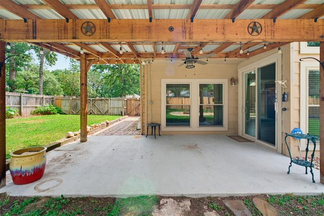 711 Brazos Ave, Rockdale, TX 76567