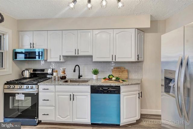 302 ENDSLEIGH AVE, Middle River, MD 21220