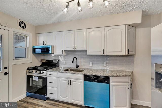 302 ENDSLEIGH AVE, Middle River, MD 21220