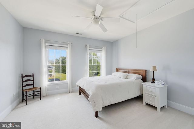 2114 FERNCROFT LN, Chester Springs, PA 19425