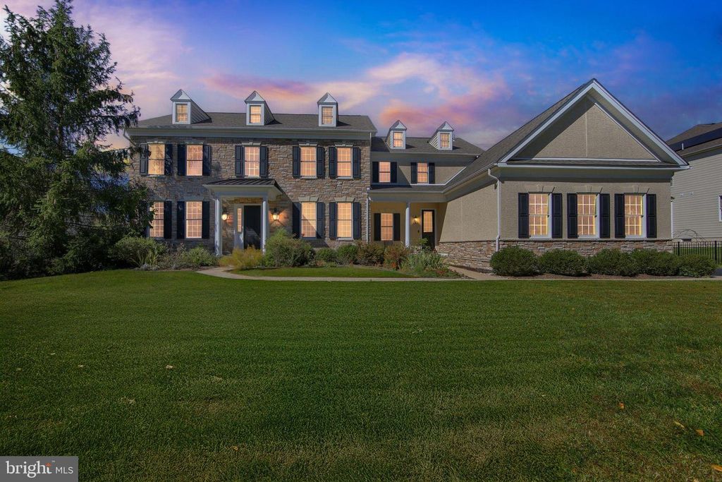 2114 FERNCROFT LN, Chester Springs, PA 19425