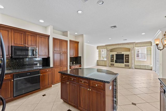 6597 Marbletree Lane, Lake Worth, FL 33467