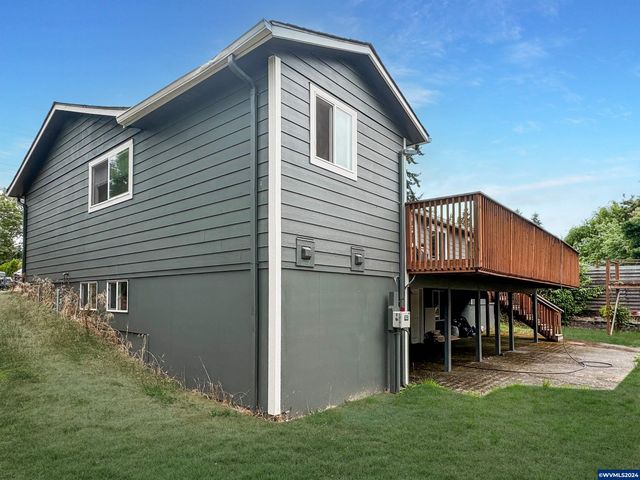 3984 pleasant view Dr NE, Keizer, OR 97303