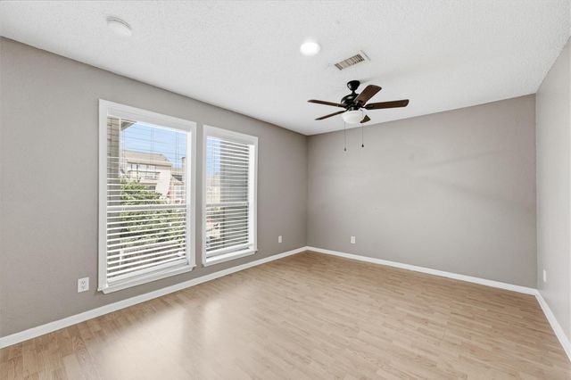 2277 S Kirkwood Road 502, Houston, TX 77077
