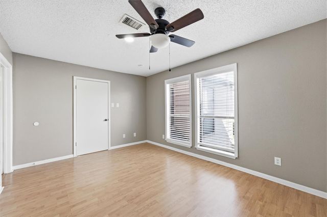 2277 S Kirkwood Road 502, Houston, TX 77077