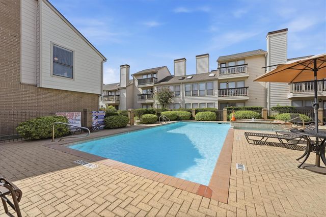 2277 S Kirkwood Road 502, Houston, TX 77077