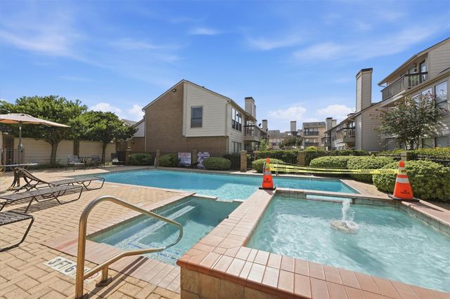 2277 S Kirkwood Road 502, Houston, TX 77077