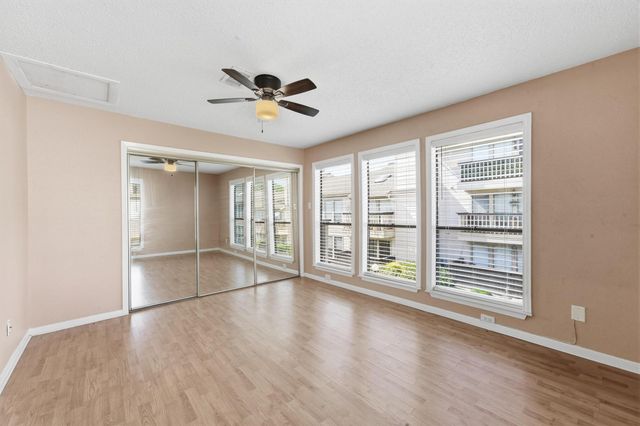 2277 S Kirkwood Road 502, Houston, TX 77077