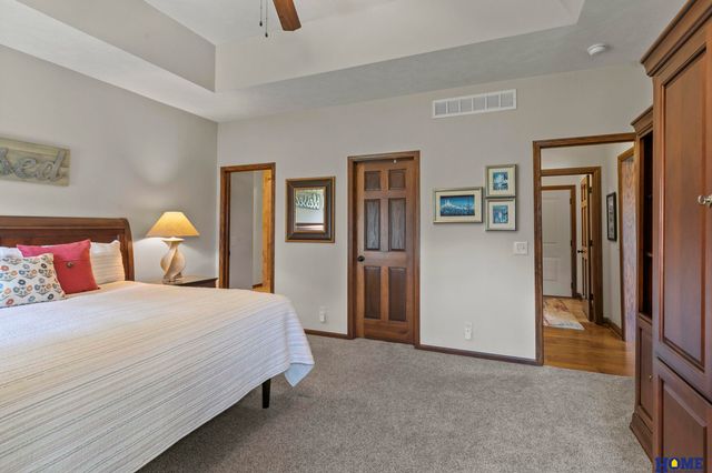 8900 S 28th Street, Lincoln, NE 68516