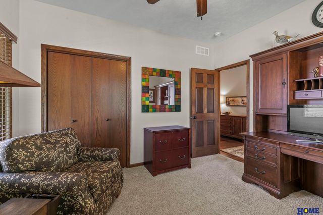 8900 S 28th Street, Lincoln, NE 68516