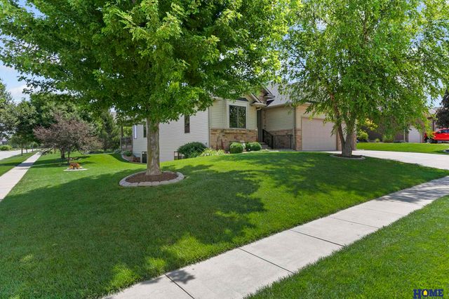 8900 S 28th Street, Lincoln, NE 68516