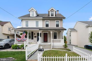 47 WALNUT AVE, Berwyn, PA 19312