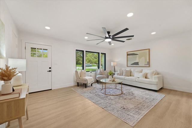 3216 Sappington Place, Fort Worth, TX 76116