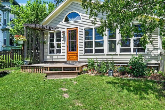 35 W Liberty Street, Evansville, WI 53536